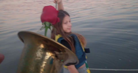 O Saxofonista em Porto Alegre tocando no estúdio